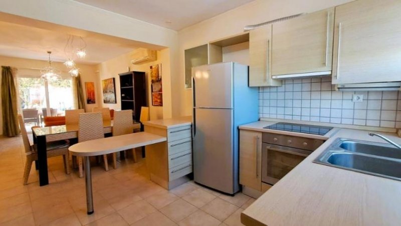 Maleme MIT VIDEO: Kreta, Maleme: Erdgeschoss-Apartment mit 2 Schlafzimmern, Garten und Gemeinschaftspool, nur wenige Schritte vom